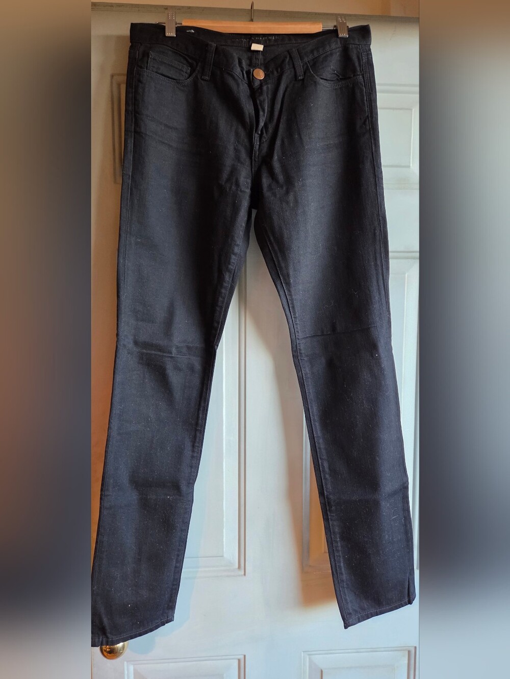 Banana Republic Womans’s Black Straight Jeans